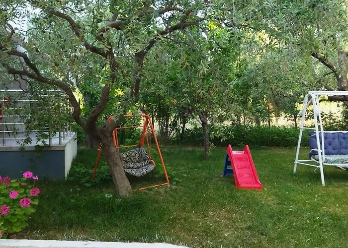 Koula 2 - Korina Potos